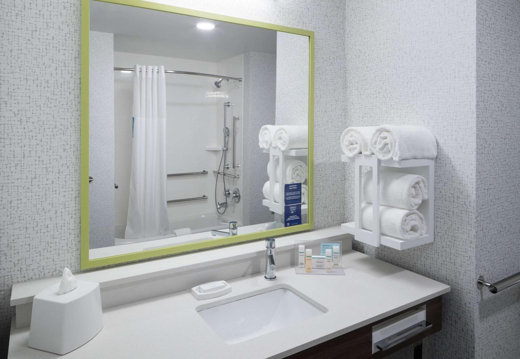 Hampton Inn & Suites Cape Canaveral Cruise Port, Fl Экстерьер фото